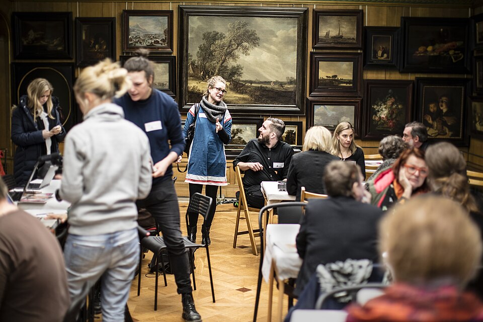 File:Skrivstuga ArtAndFeminism Stockholm 09.jpg